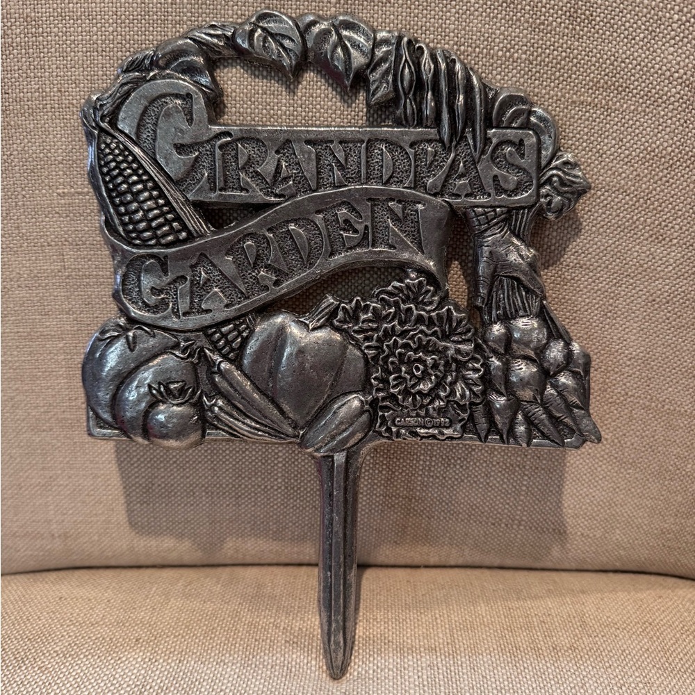 Vintage Grandpa's Garden Decorative Pewter sign Carson 1992